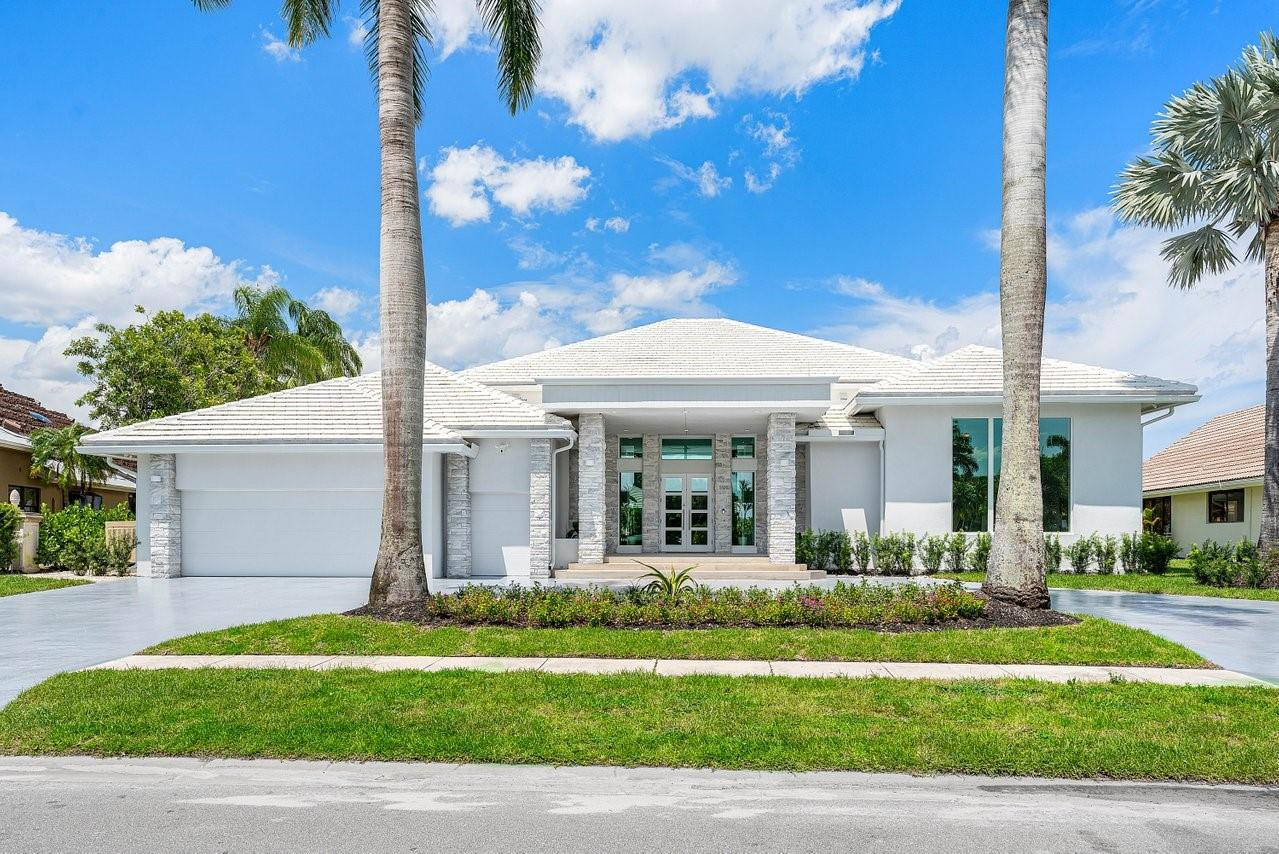 4539 Bocaire Blvd