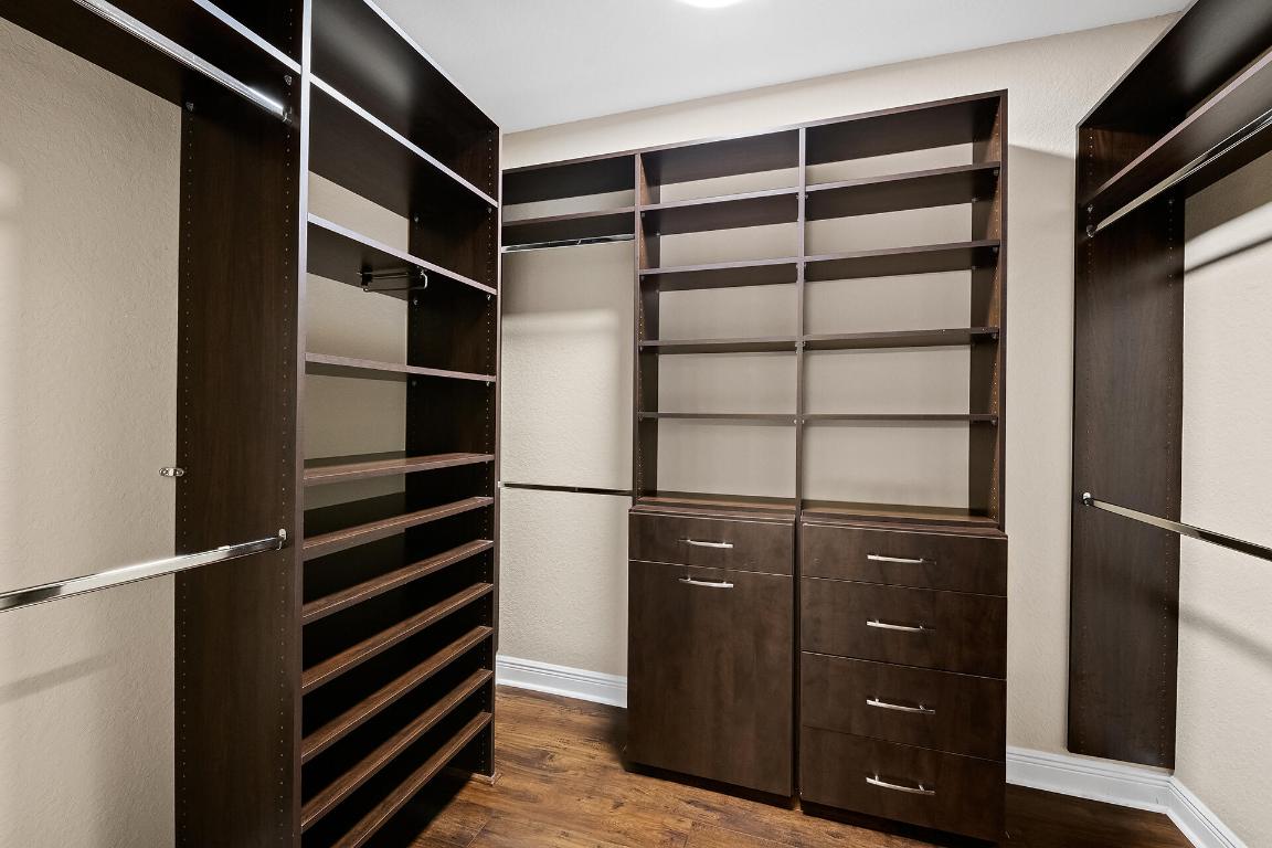 8751 Thornbrook Terrace Point