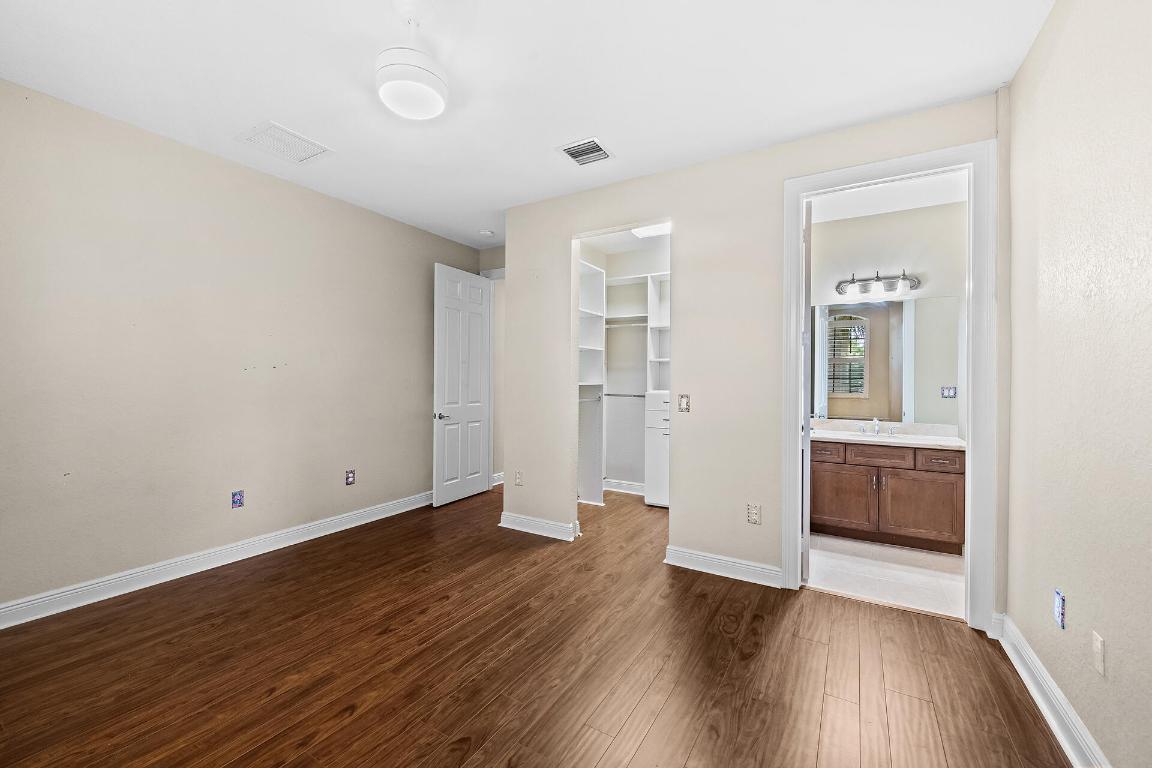 8751 Thornbrook Terrace Point