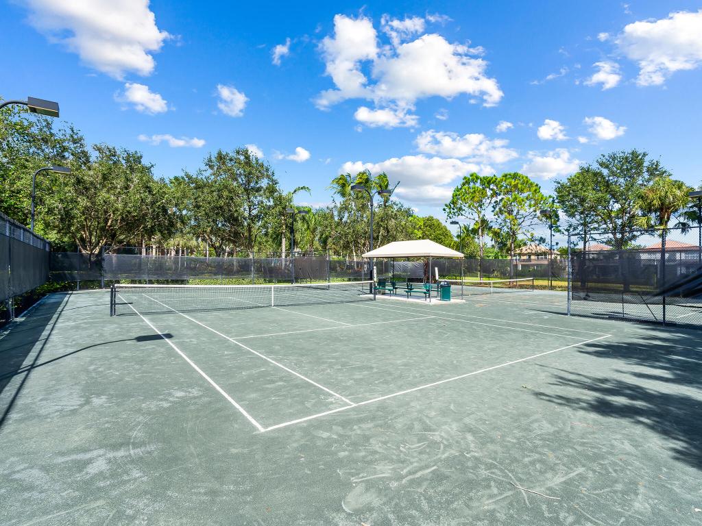 8751 Thornbrook Terrace Point