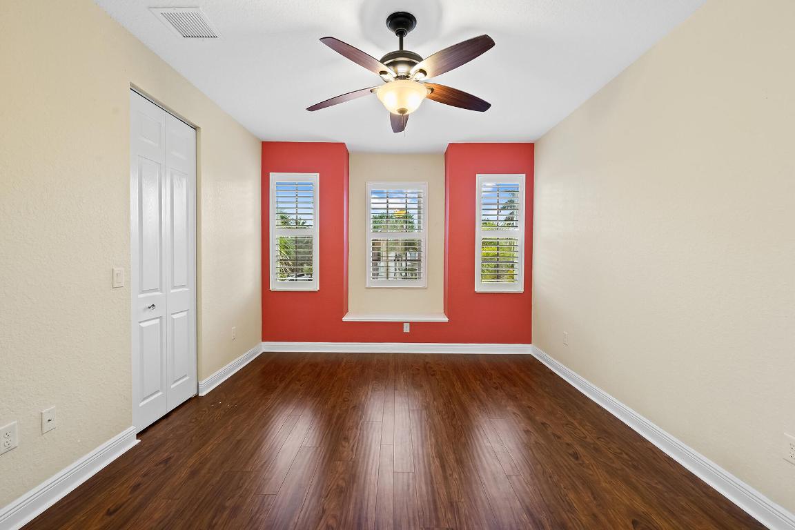 8751 Thornbrook Terrace Point