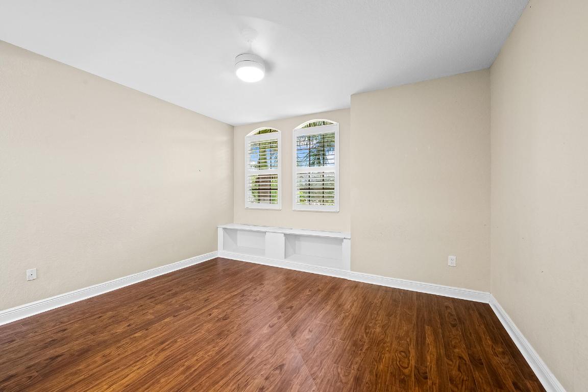 8751 Thornbrook Terrace Point