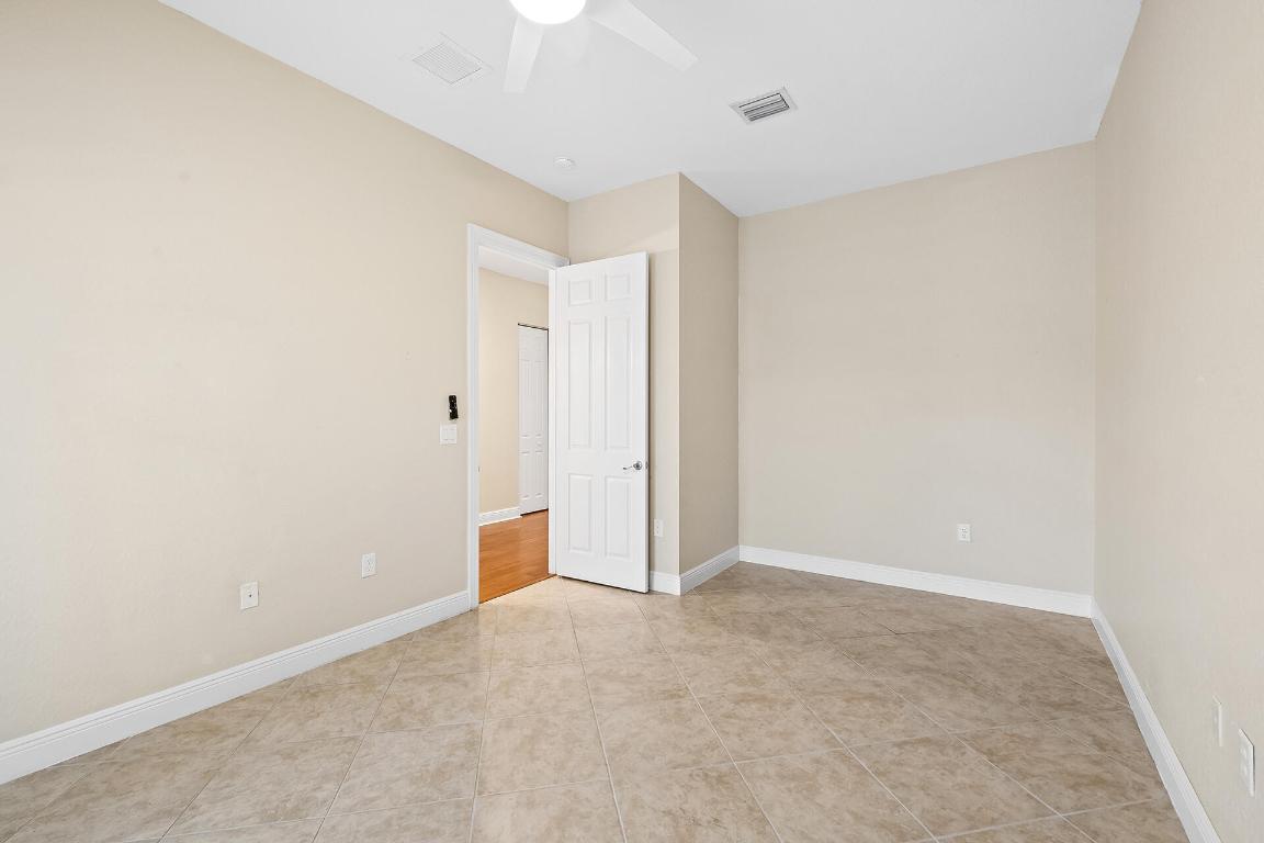 8751 Thornbrook Terrace Point