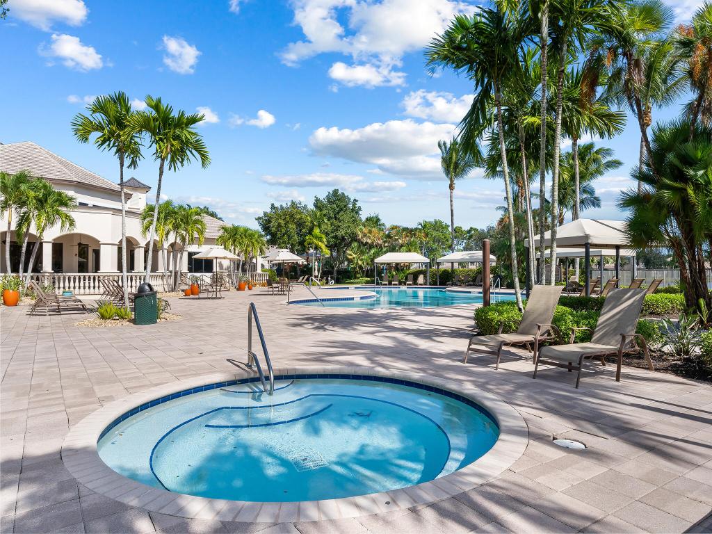 8751 Thornbrook Terrace Point