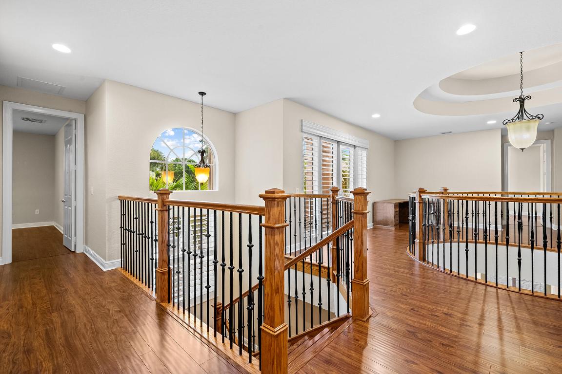 8751 Thornbrook Terrace Point