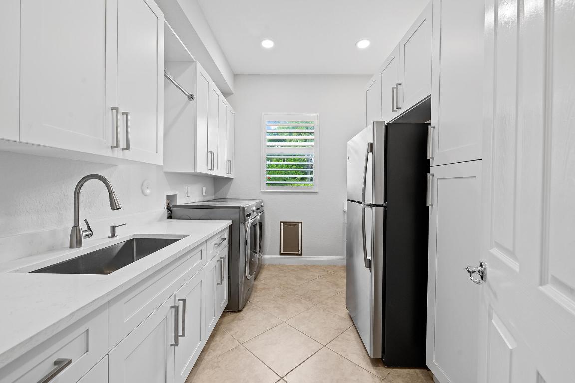 8751 Thornbrook Terrace Point