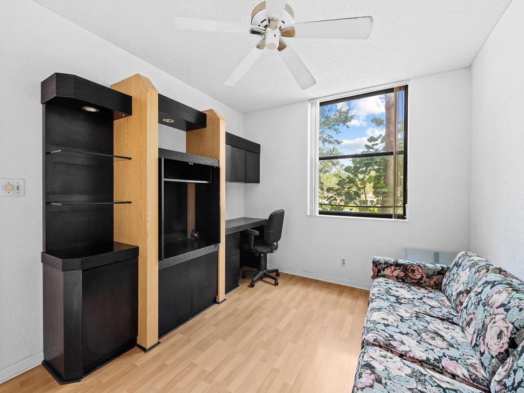 2908 Carambola Circle S Unit: 201