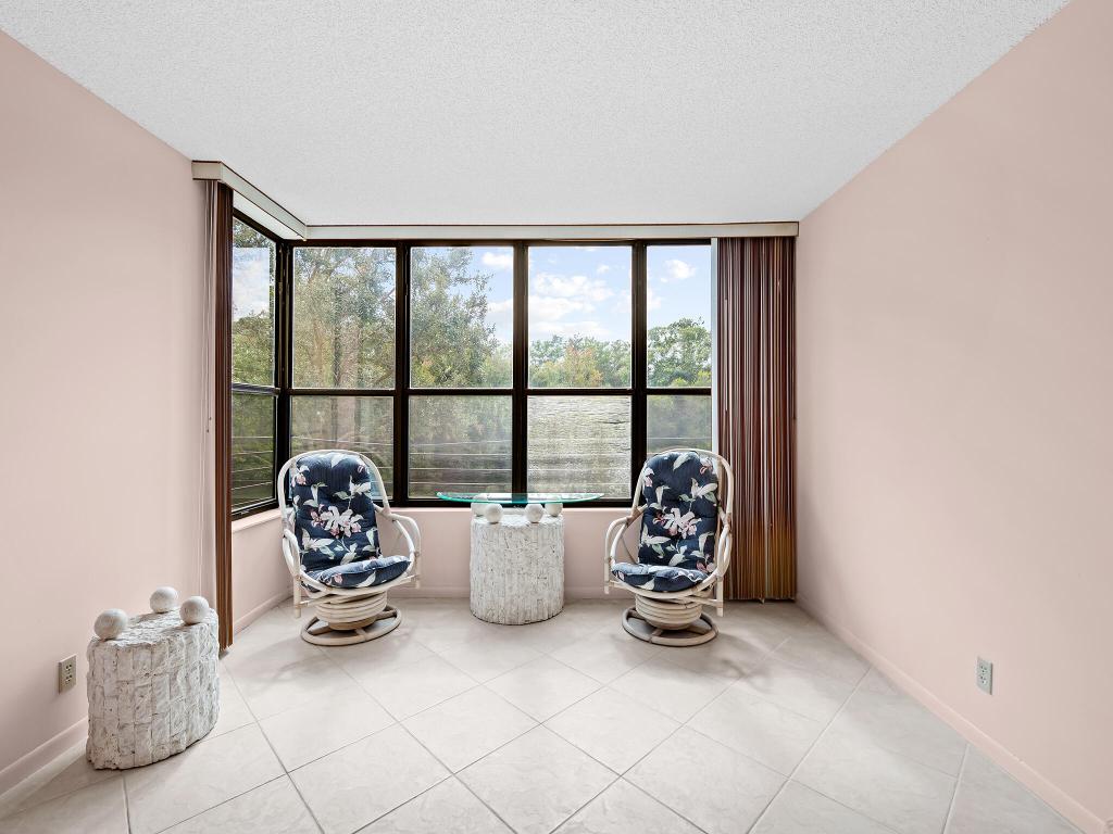 2908 Carambola Circle S Unit: 201