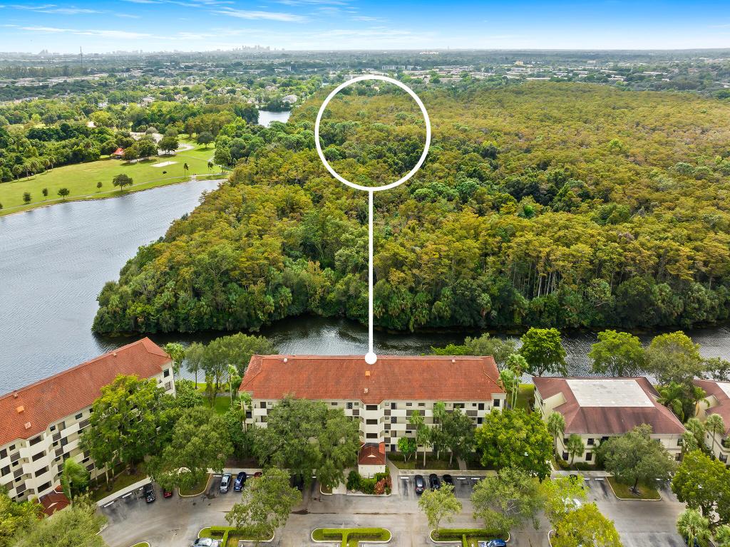 2908 Carambola Circle S Unit: 201