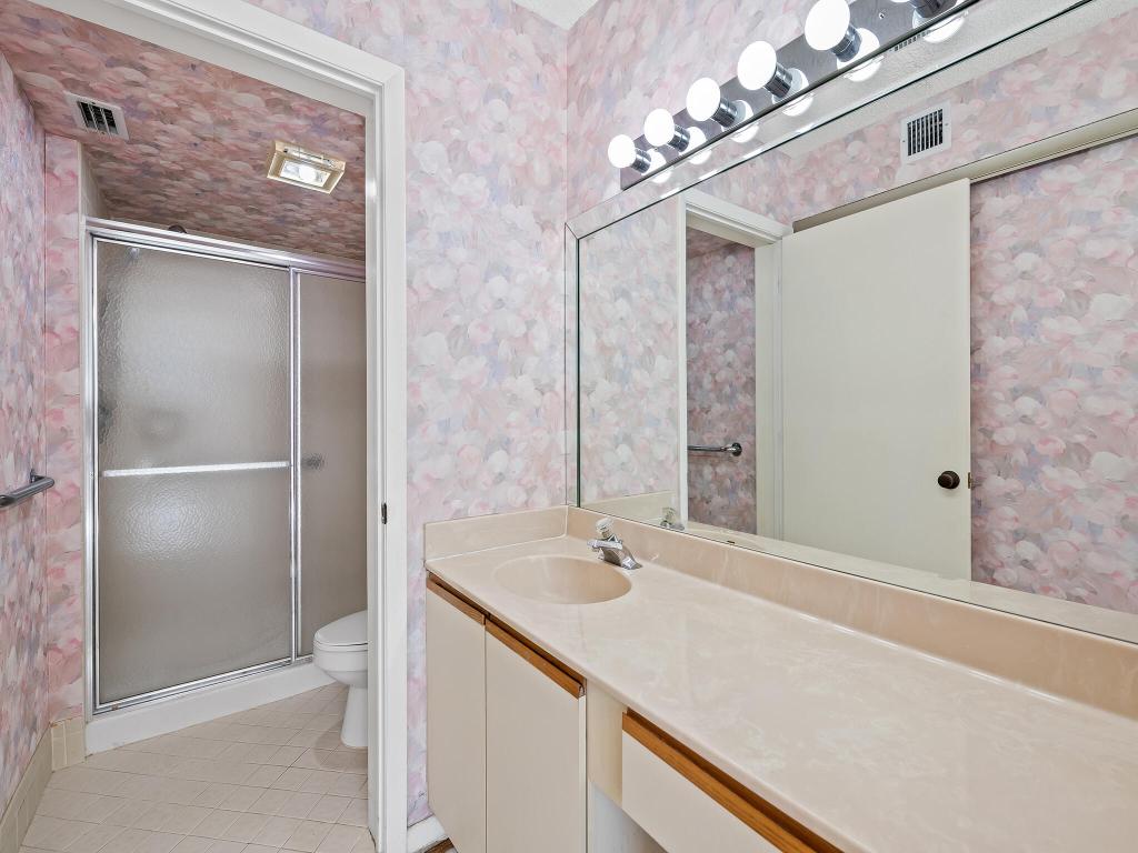 2908 Carambola Circle S Unit: 201