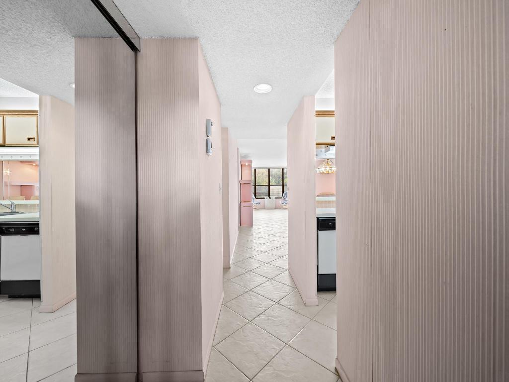 2908 Carambola Circle S Unit: 201