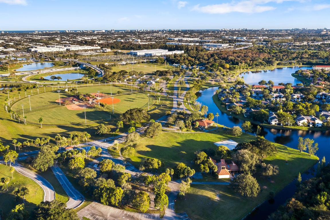 2908 Carambola Circle S Unit: 201