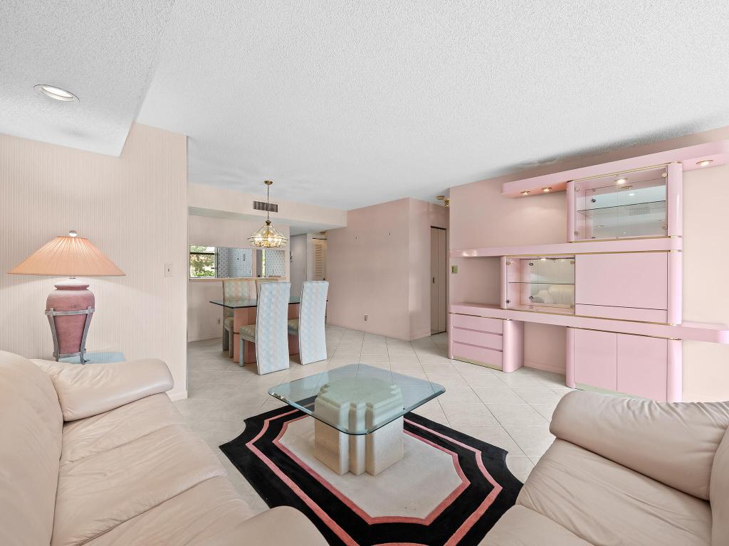 2908 Carambola Circle S Unit: 201