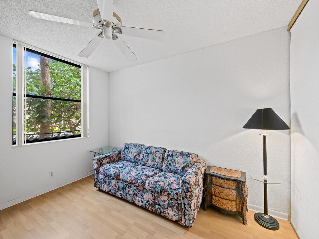 2908 Carambola Circle S Unit: 201