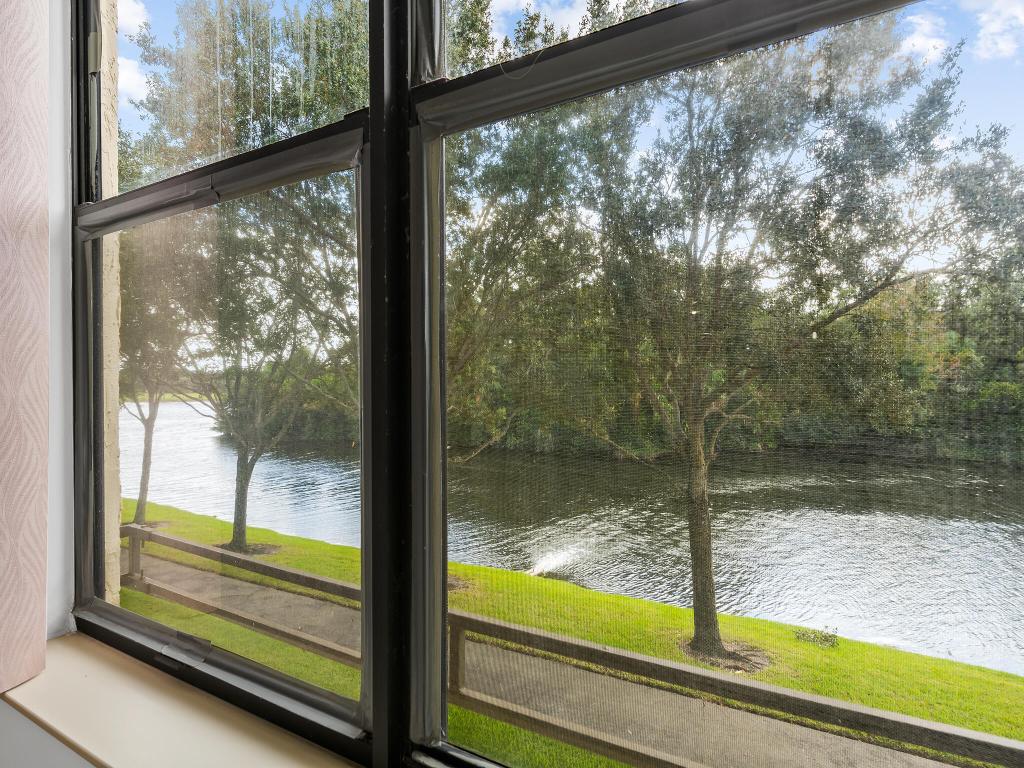 2908 Carambola Circle S Unit: 201