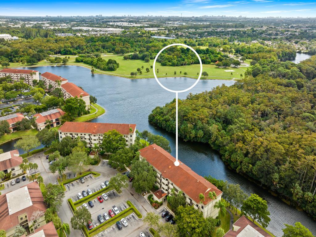 2908 Carambola Circle S Unit: 201