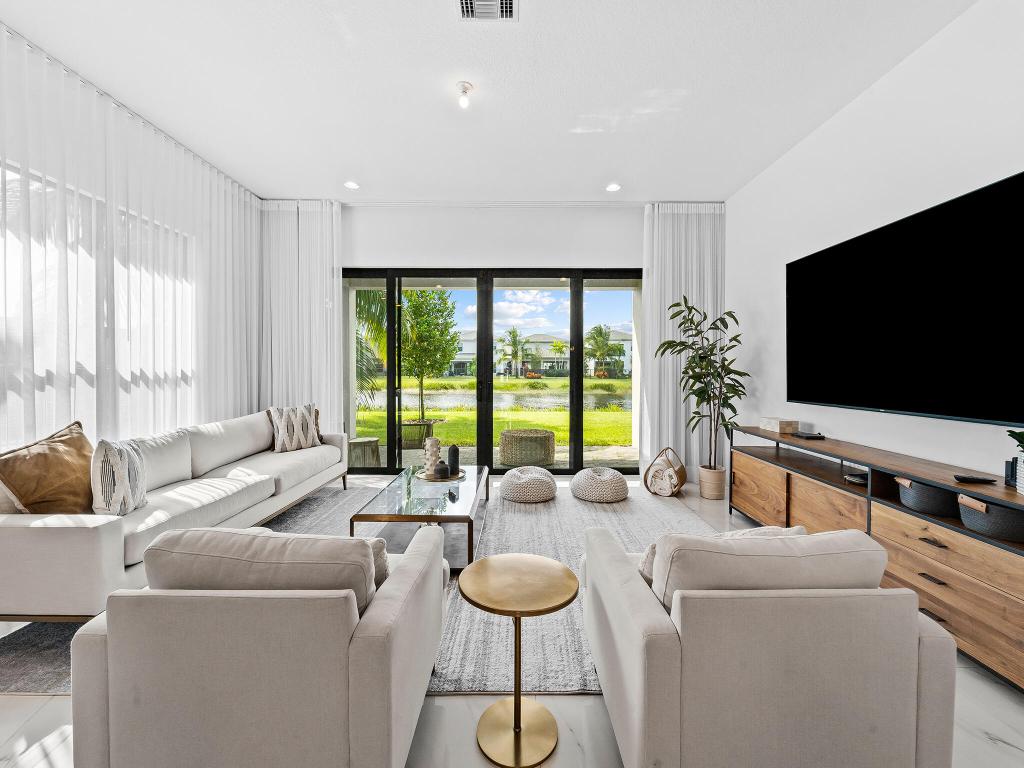 17345 Sea Blossom Way