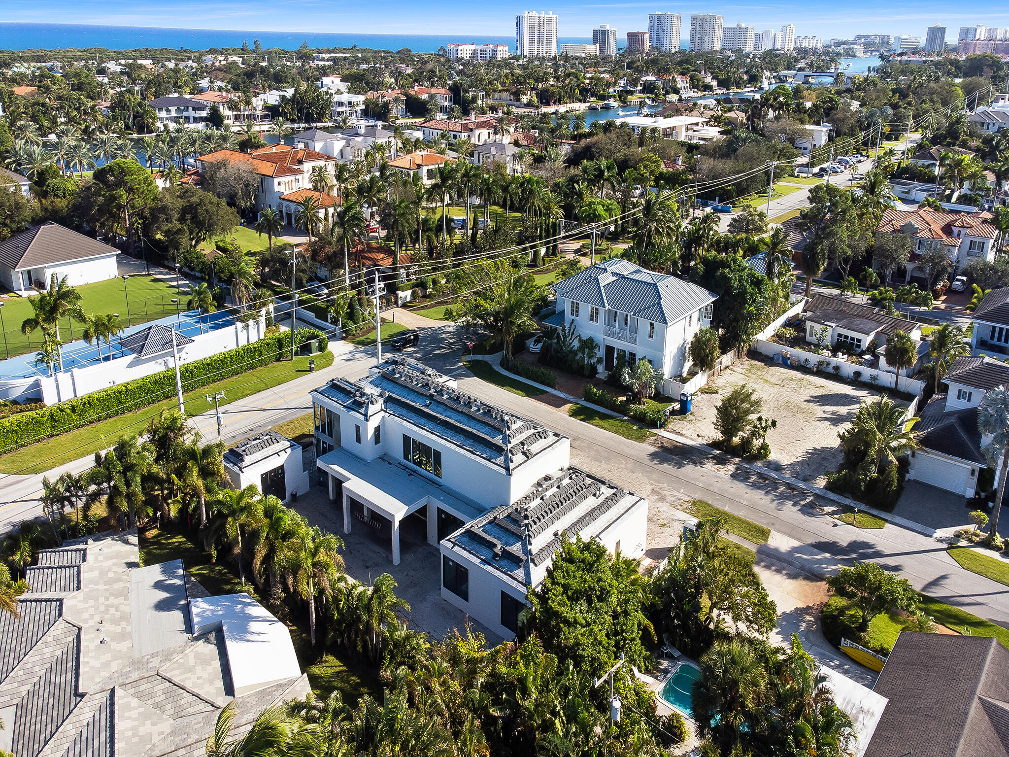 499 NE 8th Street