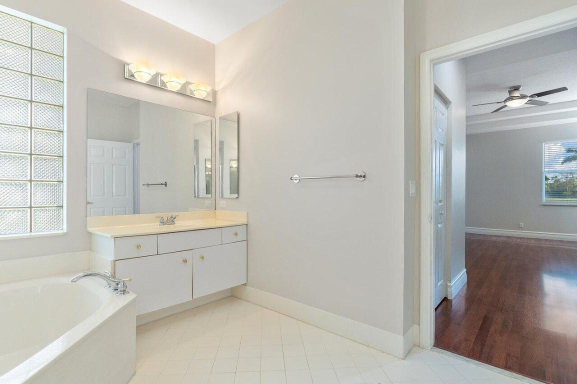 12199 Rockledge Circle