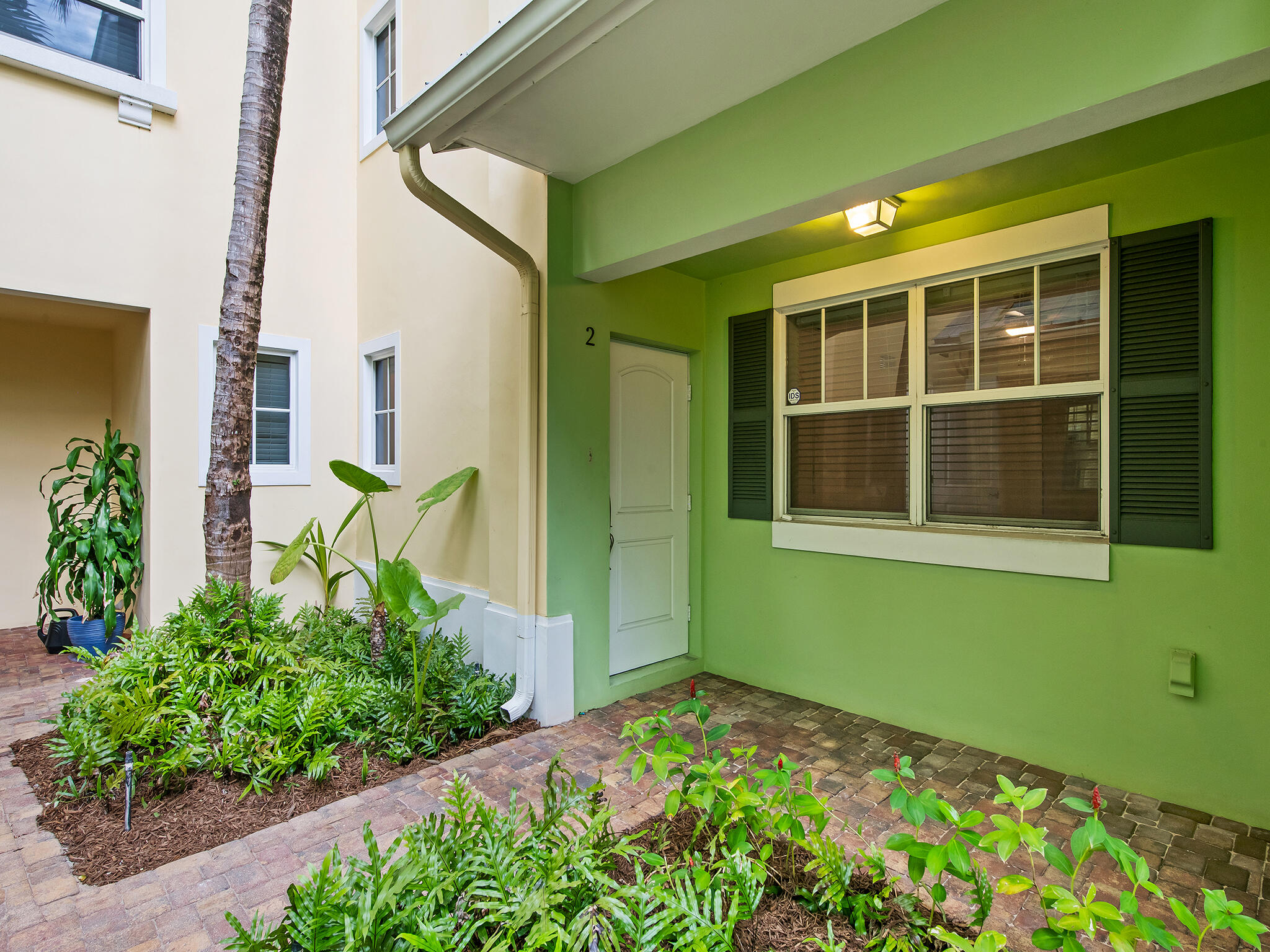 630 SE 15th Street Unit: 2