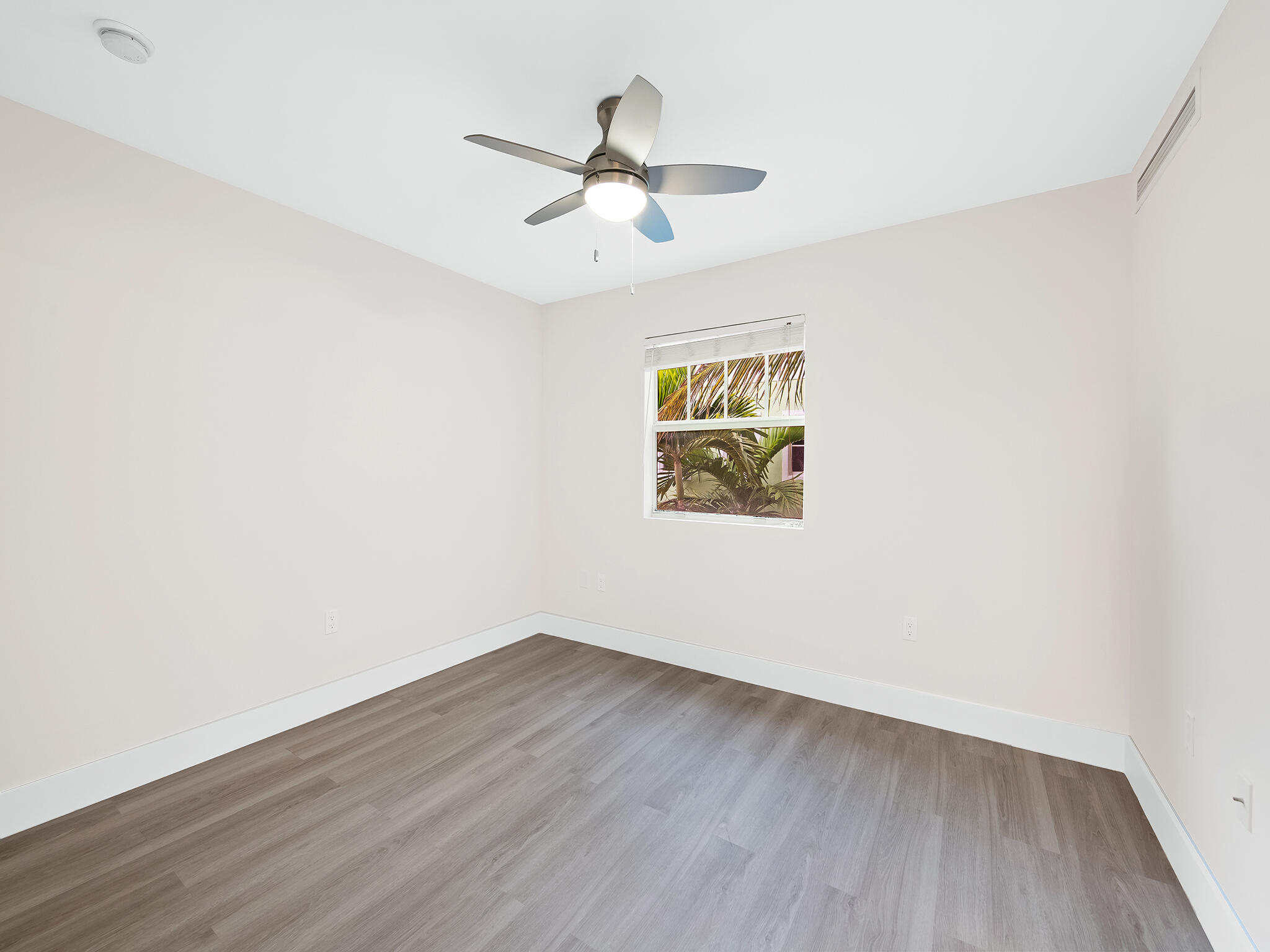 630 SE 15th Street Unit: 2