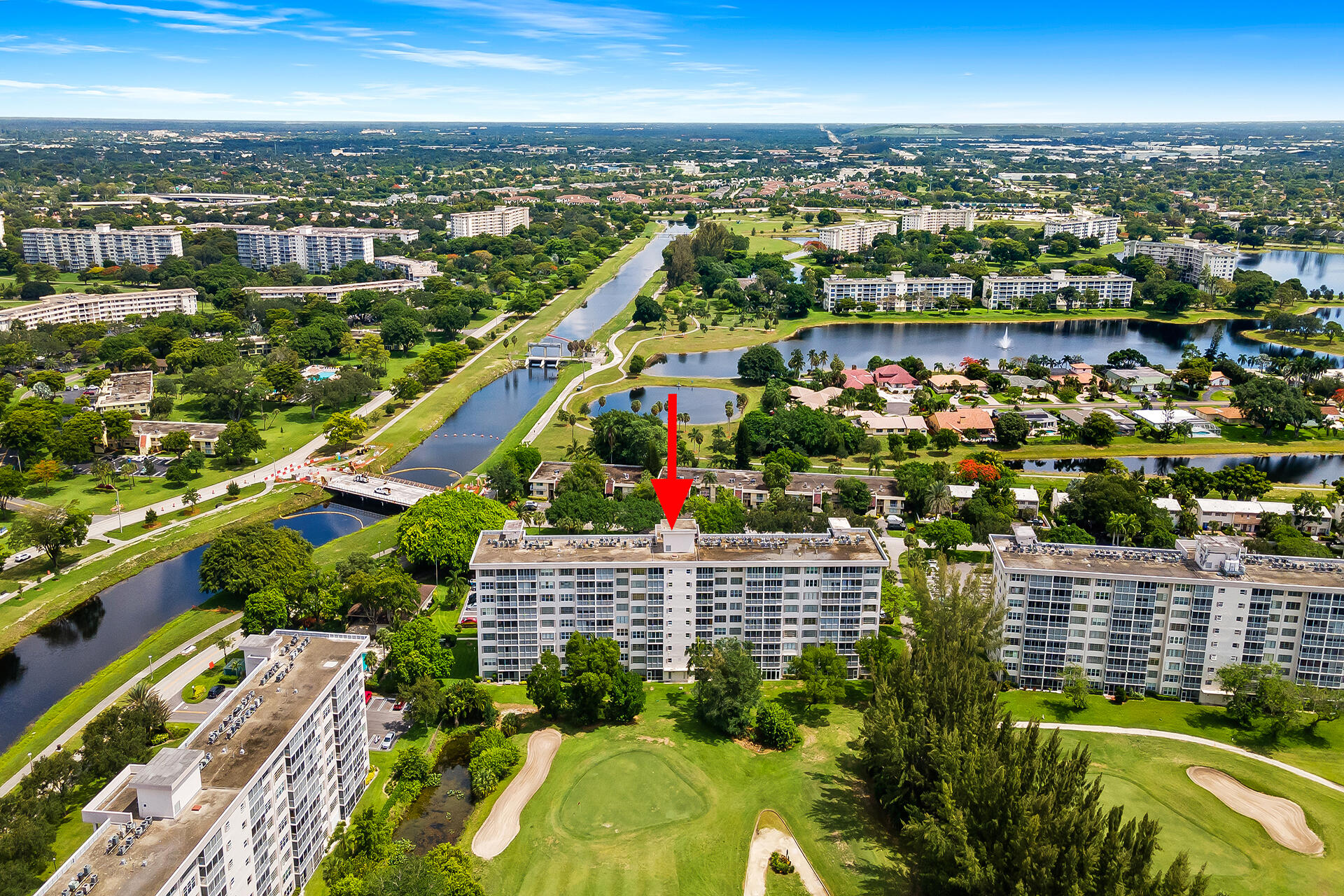 3200 N Palm Aire Drive Unit: 901