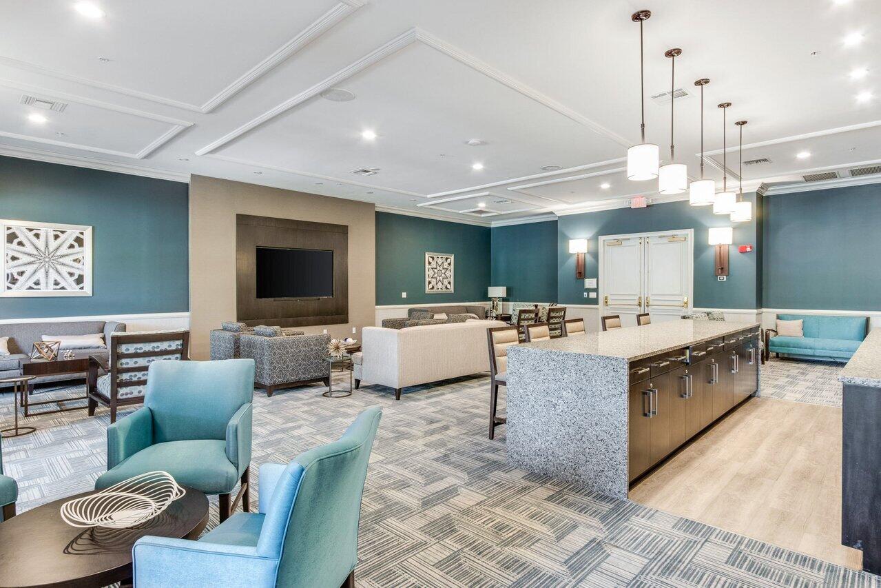 6821 Castlemaine Avenue