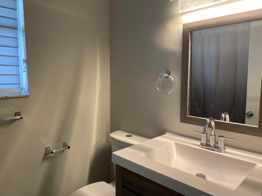 11430 NW 43rd Street Unit: 1-4