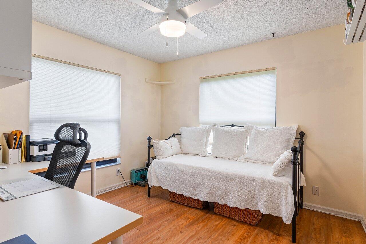 11440 Island Lakes Lane