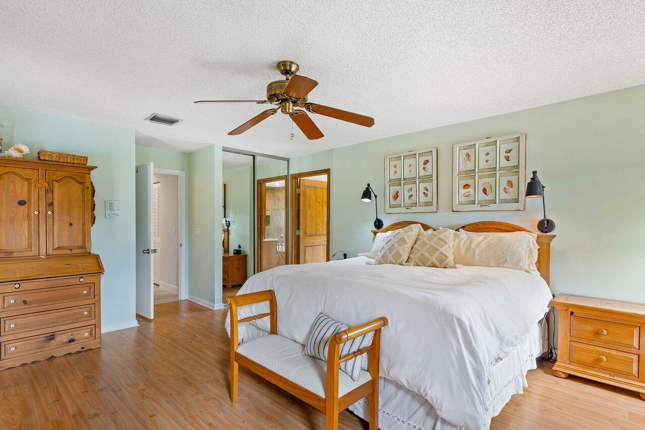 11440 Island Lakes Lane