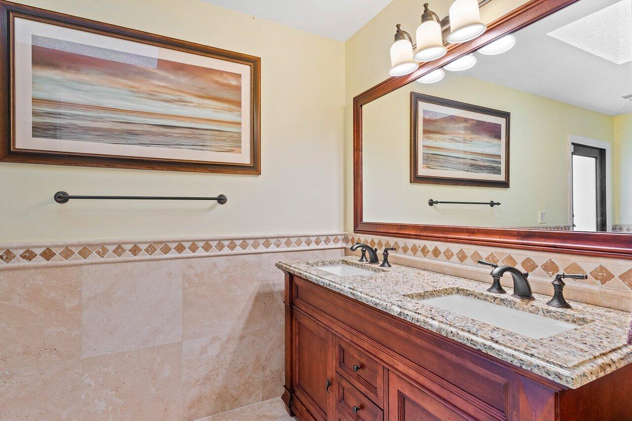 11440 Island Lakes Lane