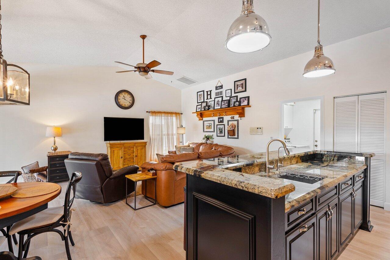 11440 Island Lakes Lane