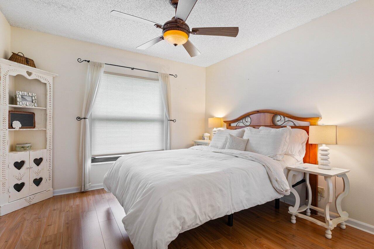 11440 Island Lakes Lane