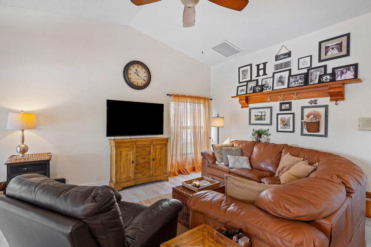 11440 Island Lakes Lane