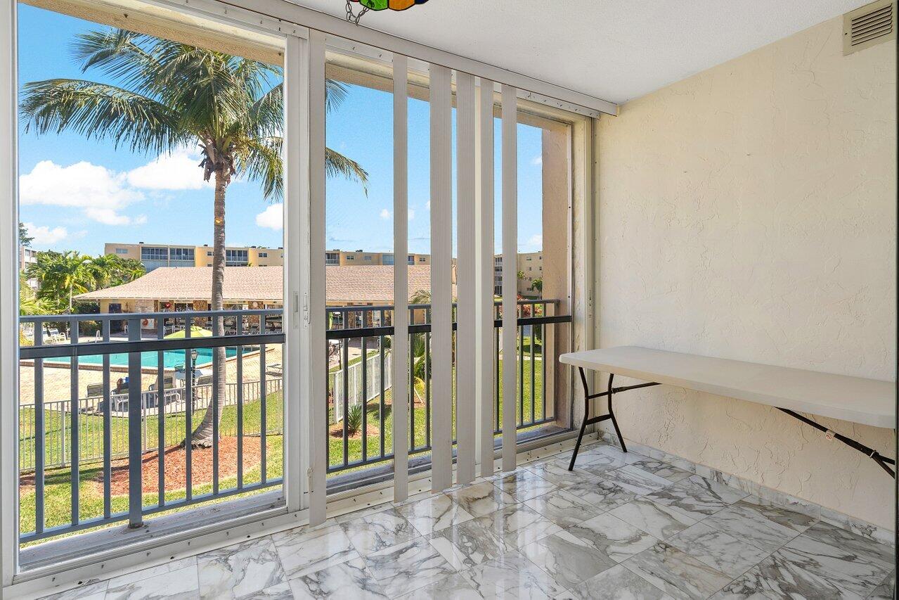 1025 SE 2nd Avenue 202