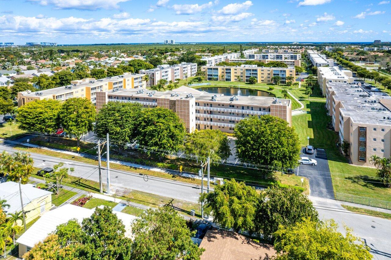 1025 SE 2nd Avenue 202