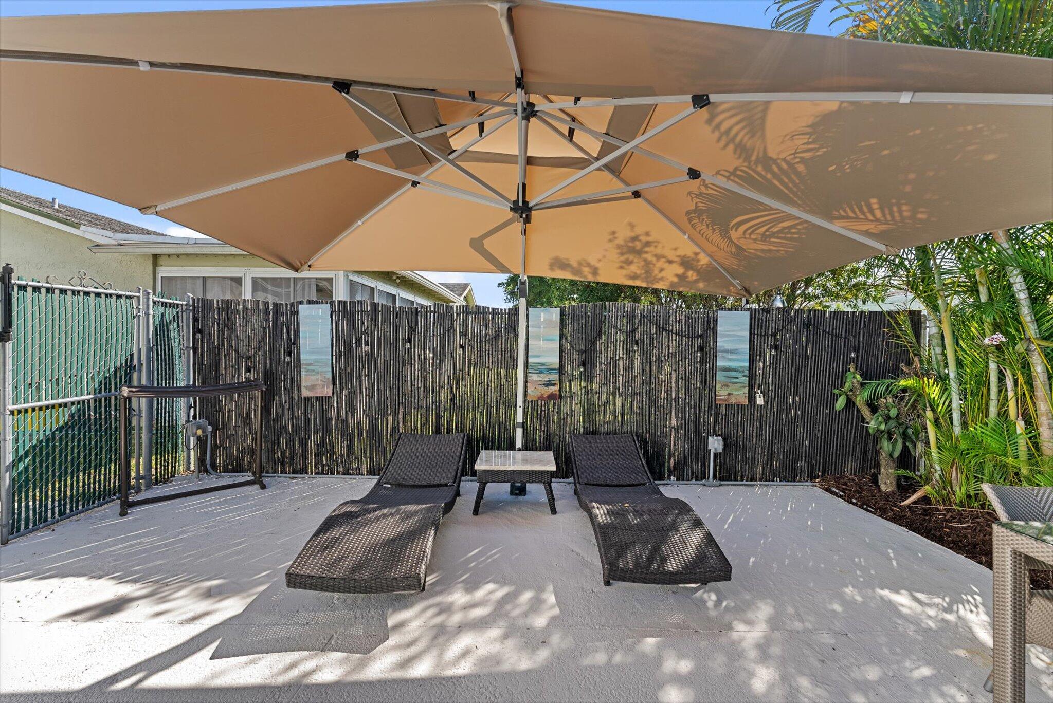 8900 SW 7th Street