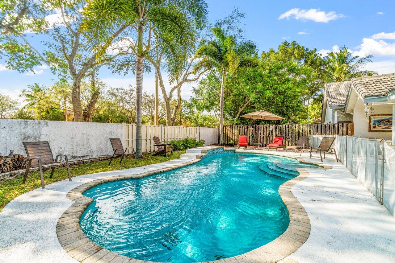 2915 NW 70th Avenue