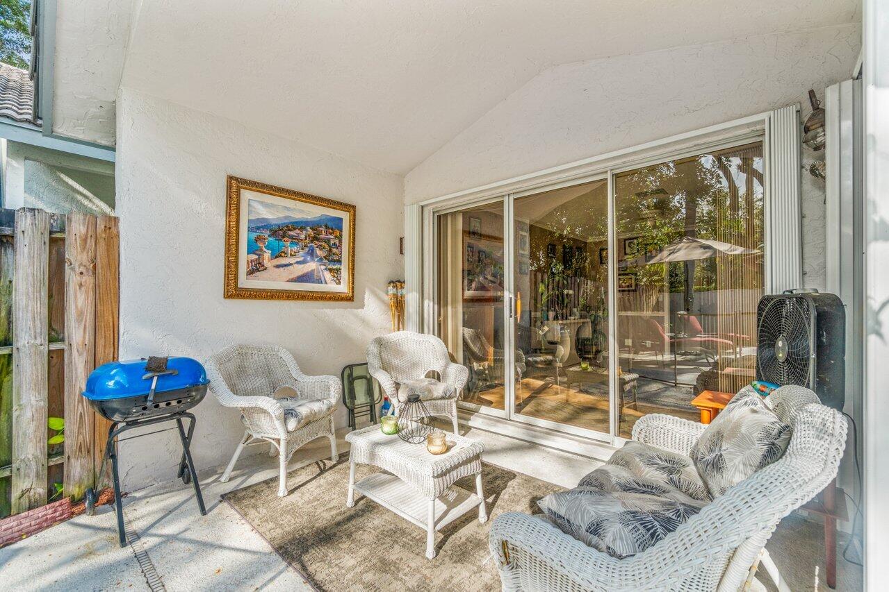 2915 NW 70th Avenue