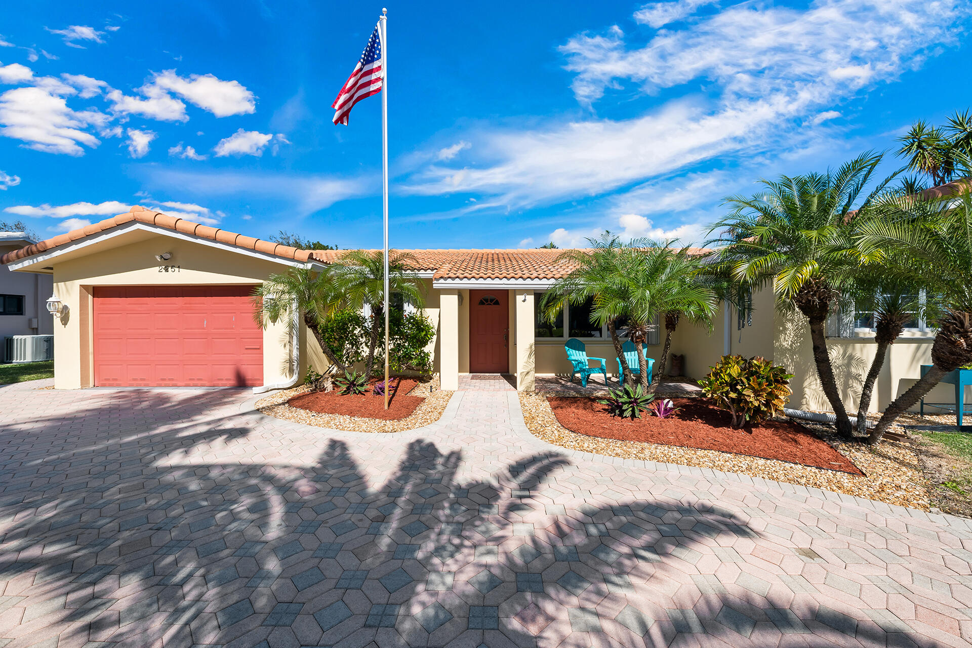 2251 NE 37th Court