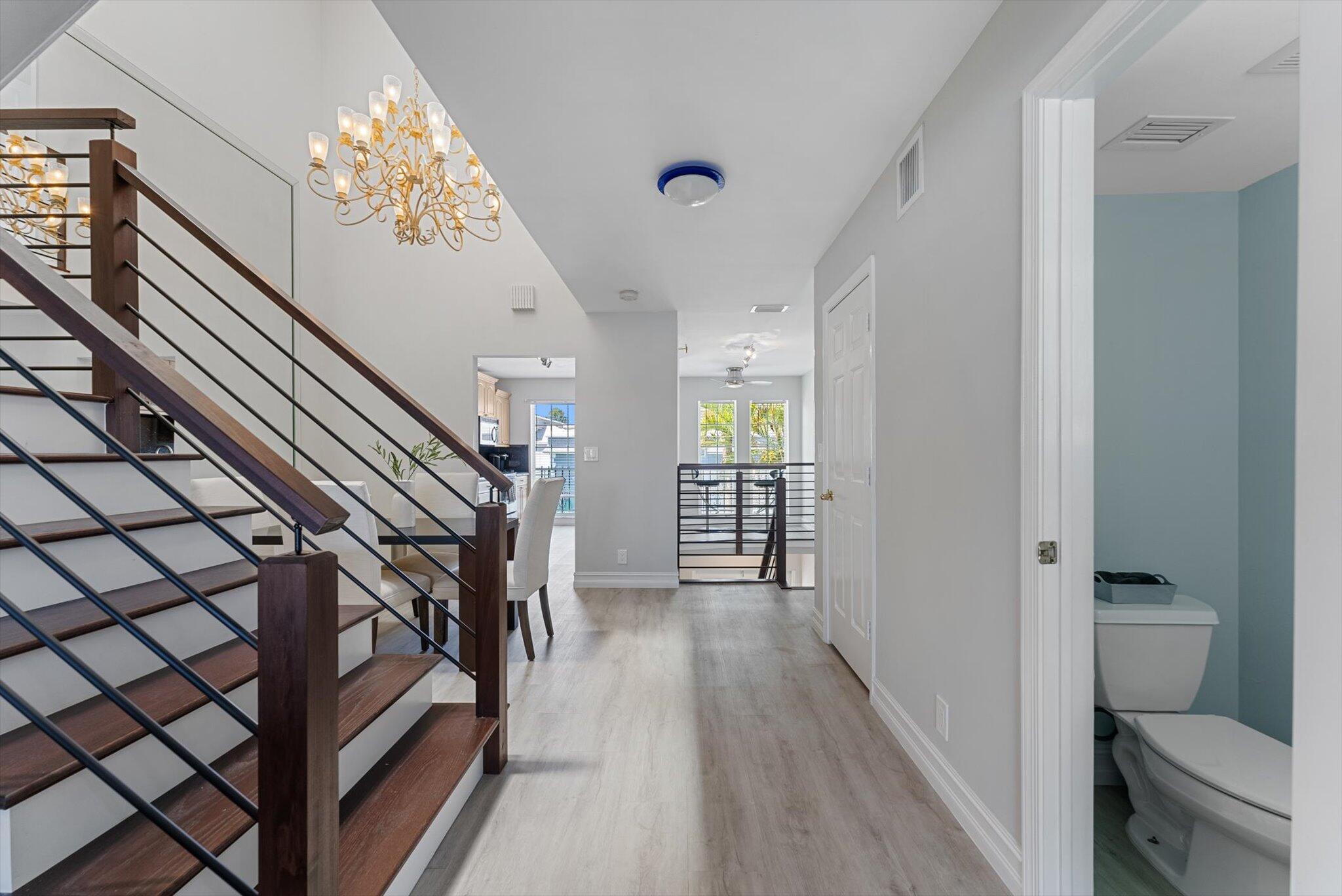 1194 Hillsboro Mile 31