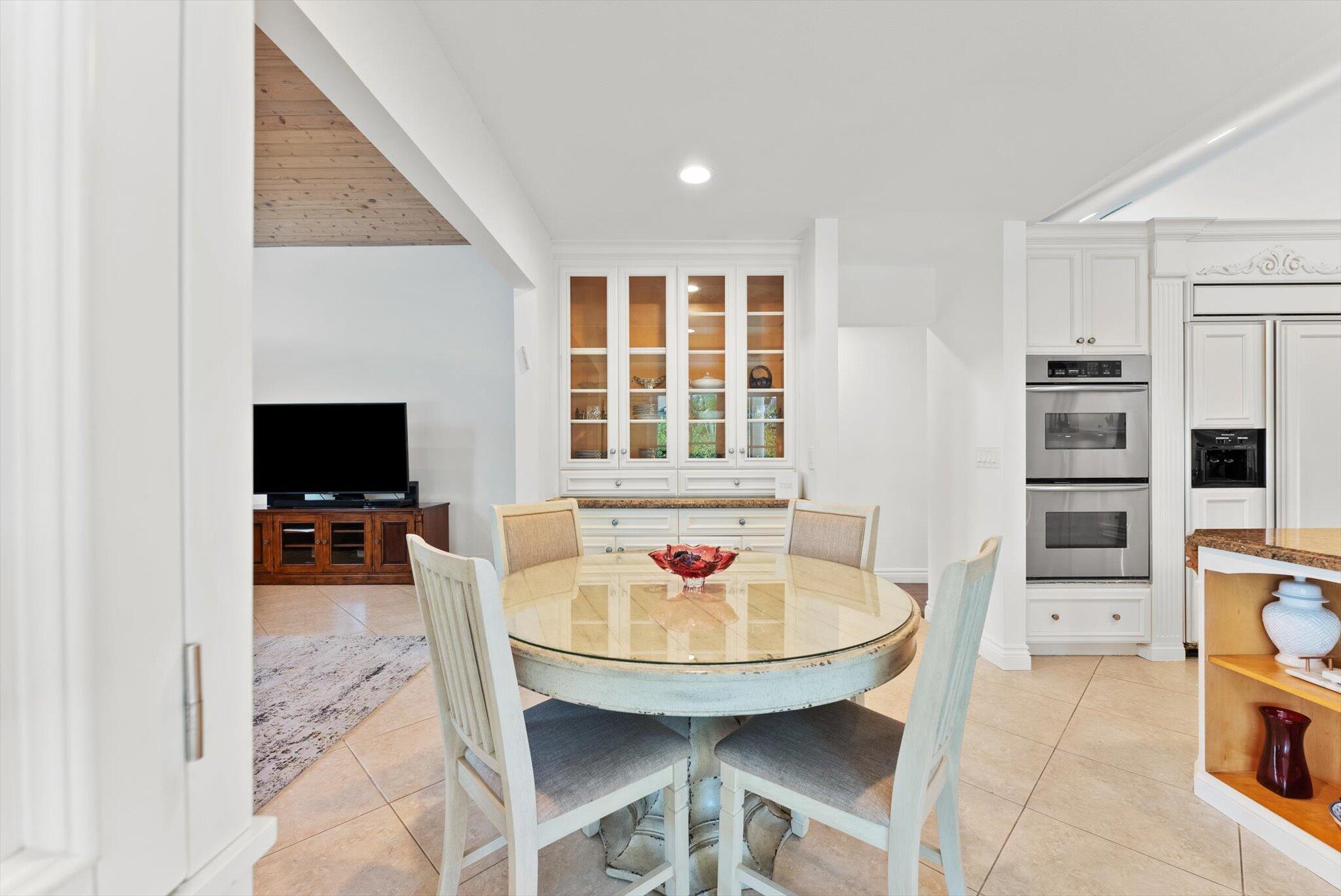 4320 Saint Charles Way