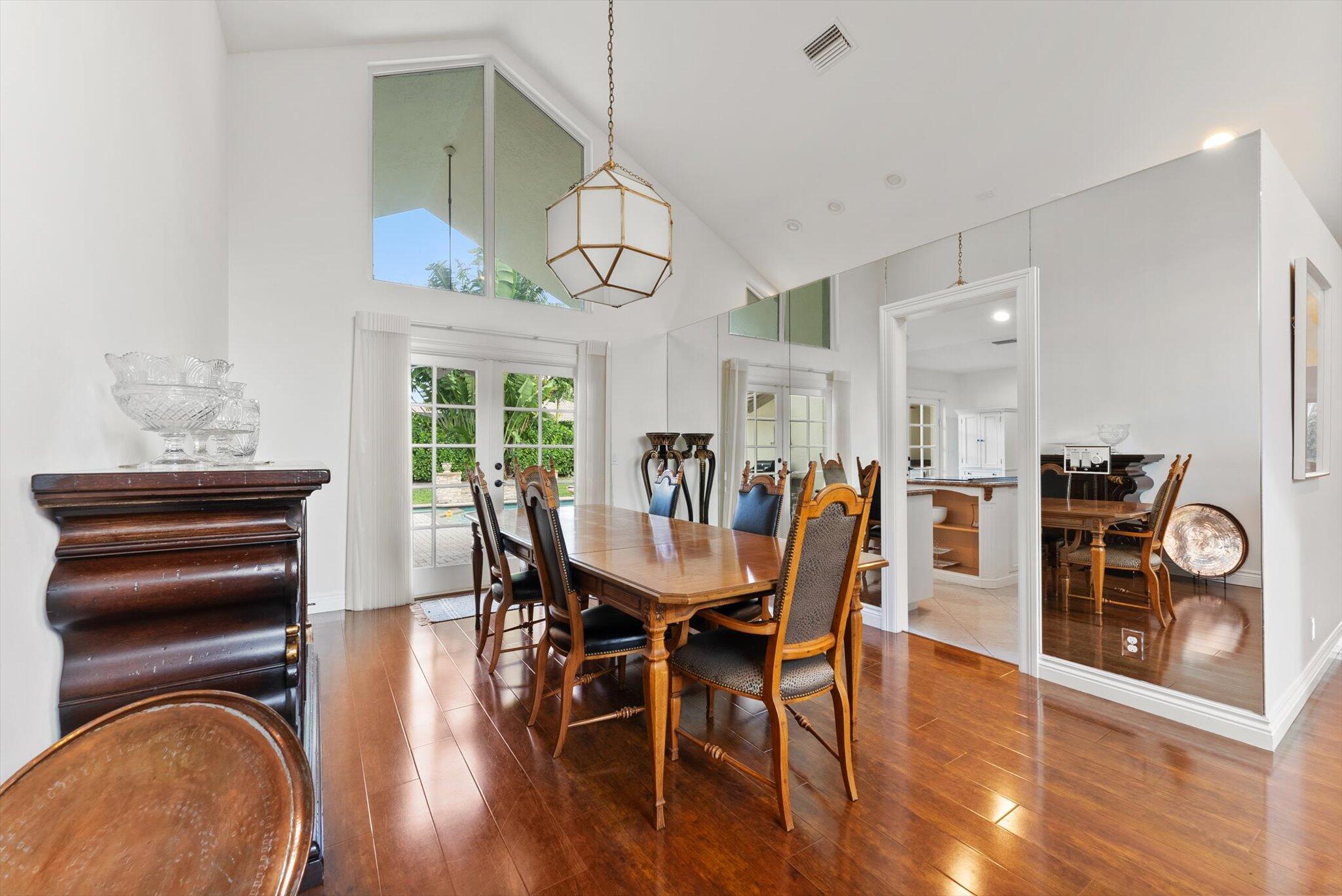 4320 Saint Charles Way