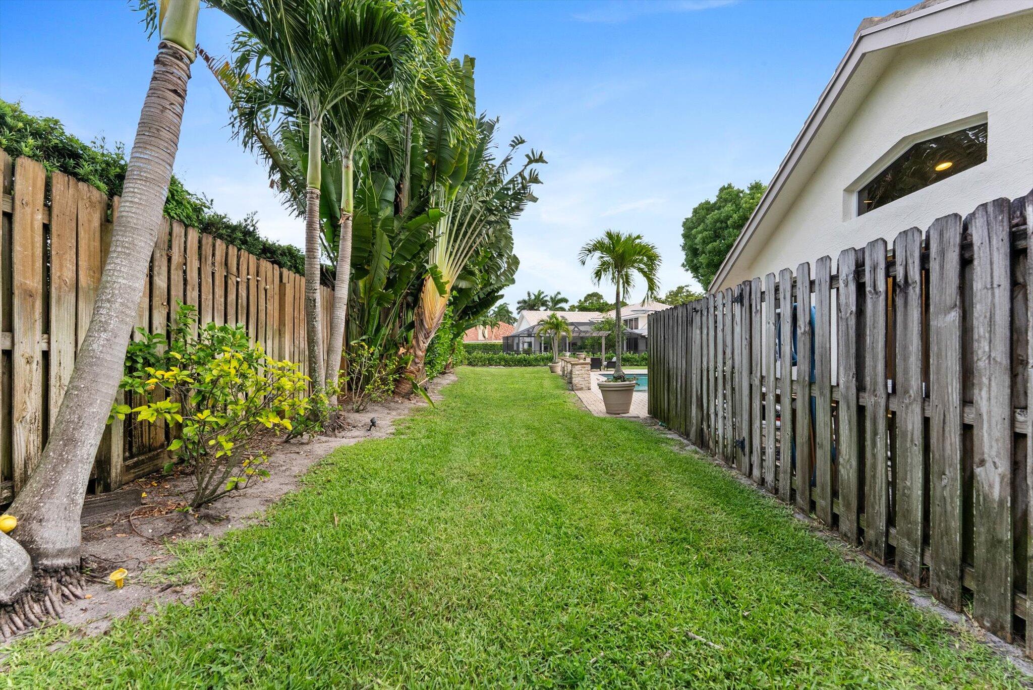 4320 Saint Charles Way