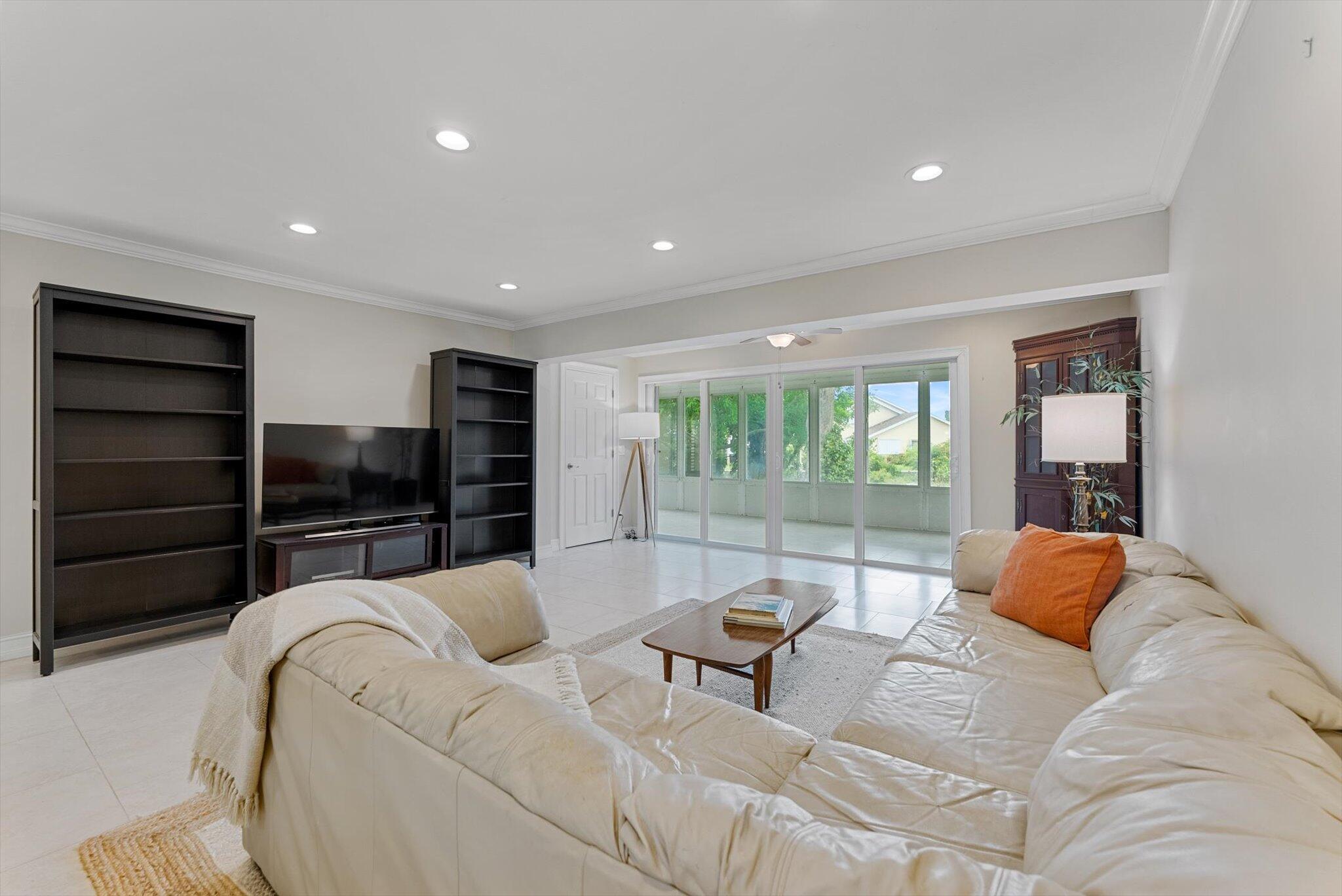 1860 NW 13th Street 103