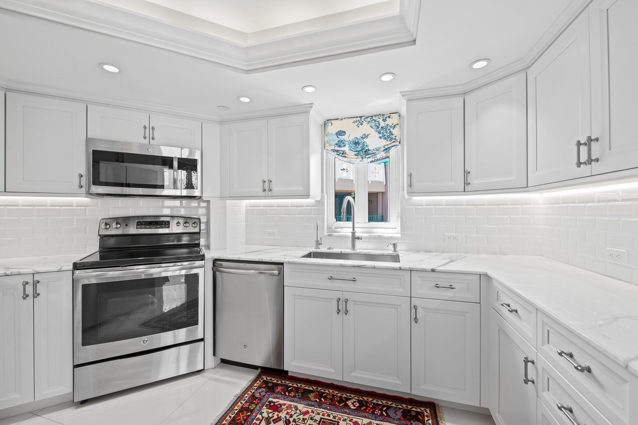 140 SE 5th Avenue Ph45