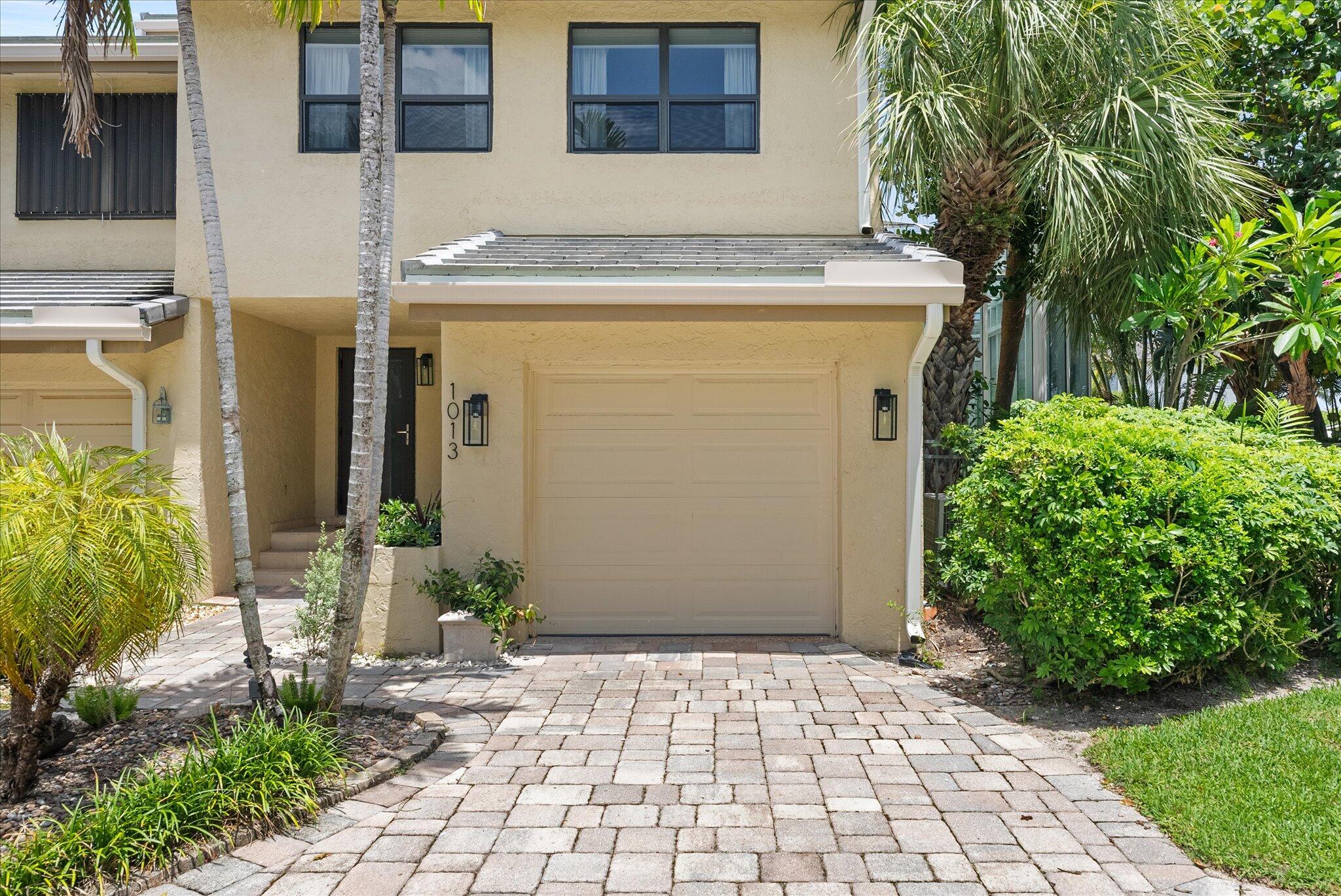 1013 Bel Air Drive 1