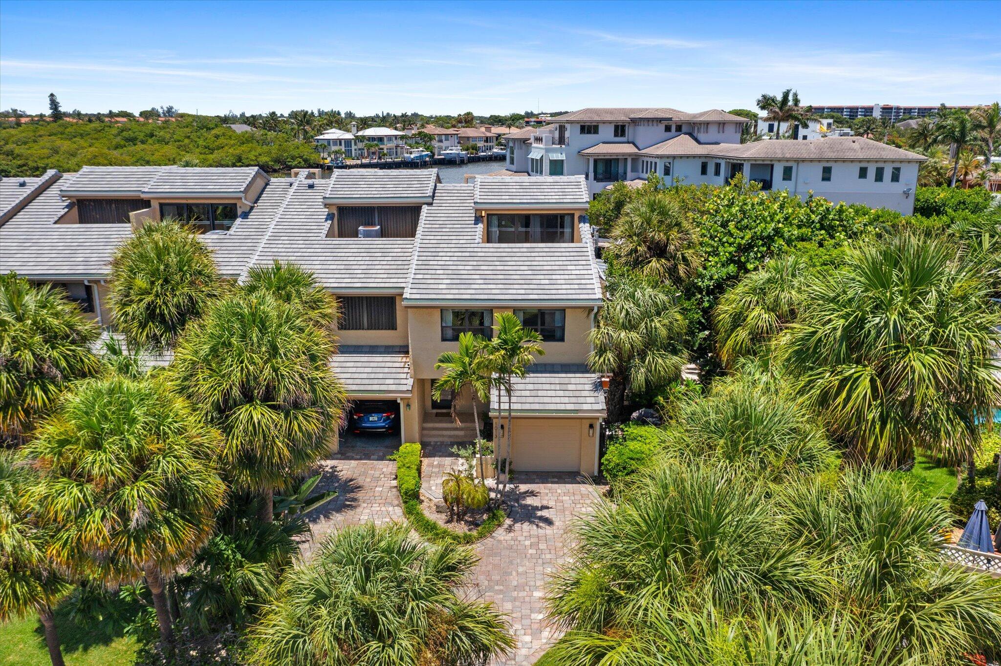 1013 Bel Air Drive 1