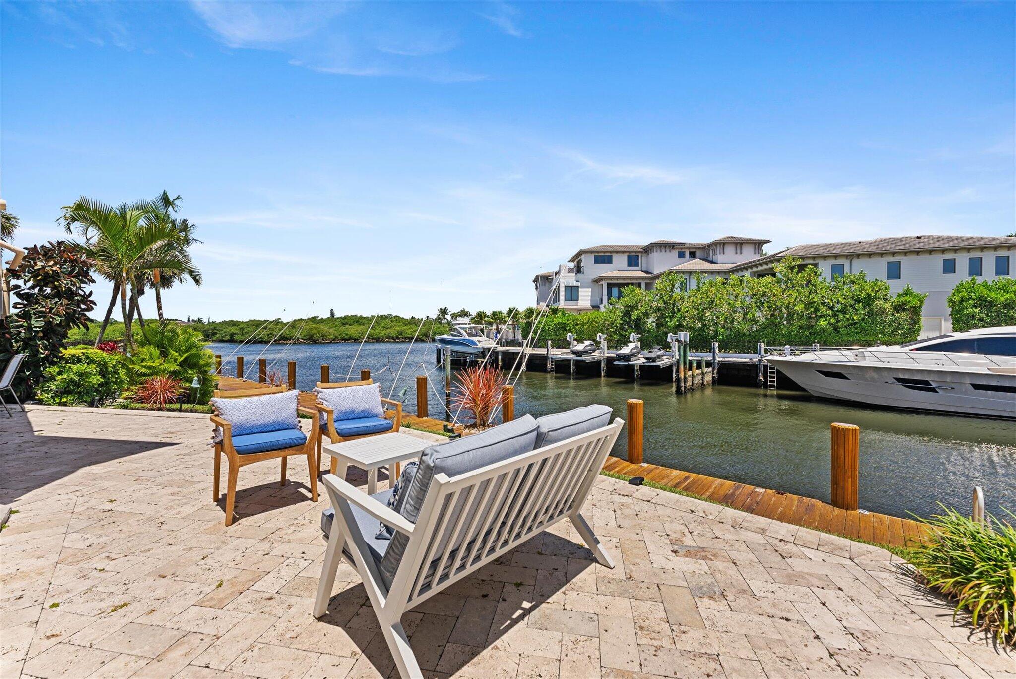 1013 Bel Air Drive 1