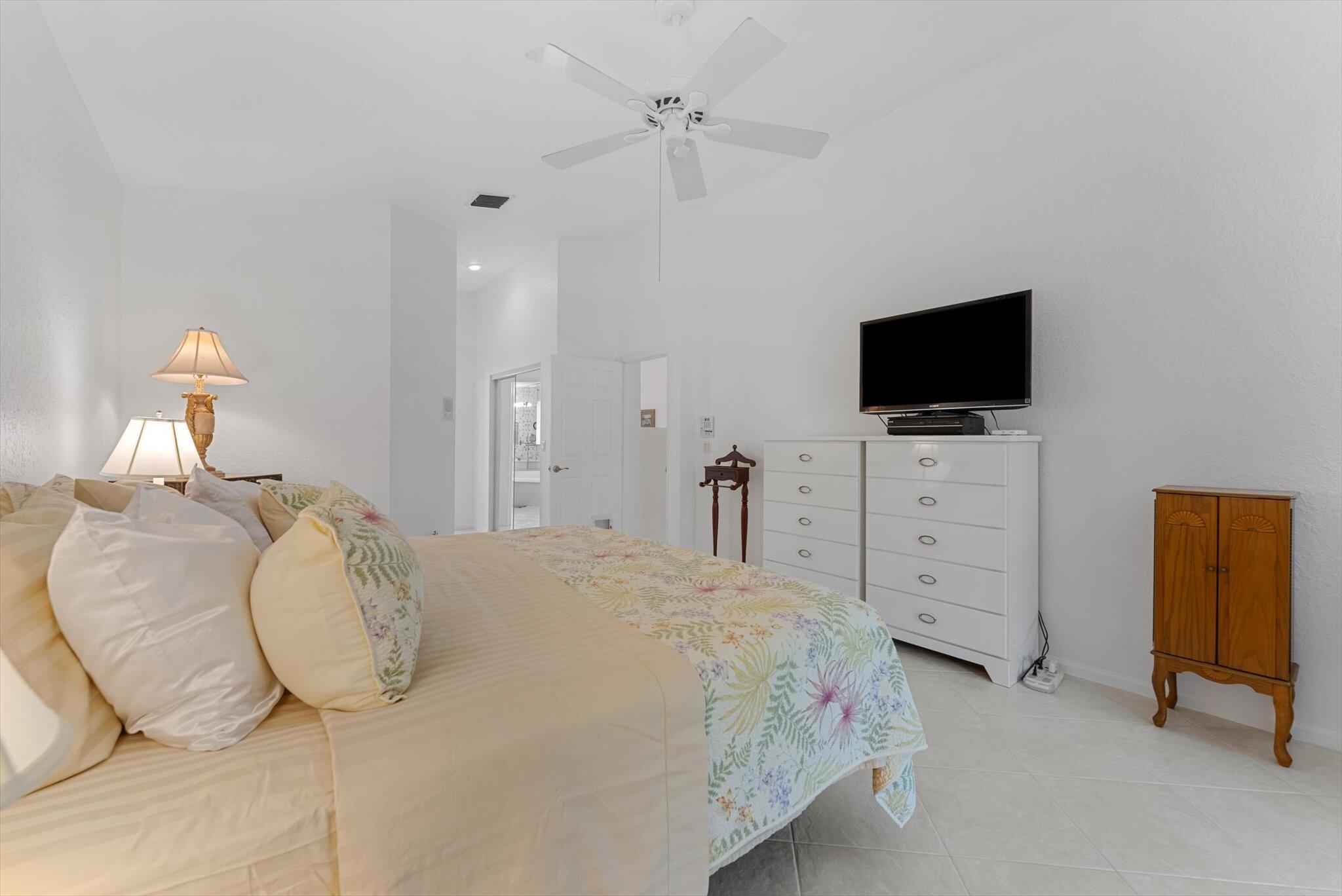 10434 Utopia Circle E